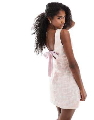 Miss Selfridge - Elegantes Minikleid in Hellrosa