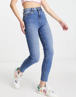 Miss Selfridge - Emily - Jeans skinny alla caviglia e a vita alta lavaggio blu medio