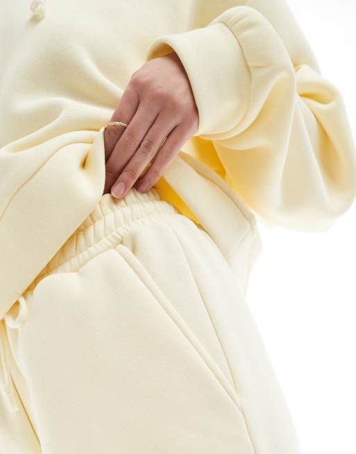 Miss Selfridge - Ensemble survêtement 3 pièces de qualité supérieure avec pantalon ample - Beurre, 3 de 5