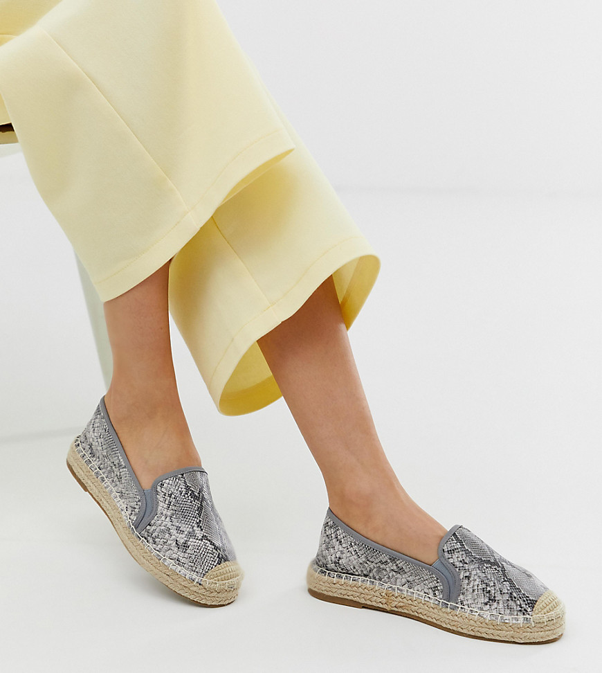 Miss Selfridge espadrille shoes in snake-Grey