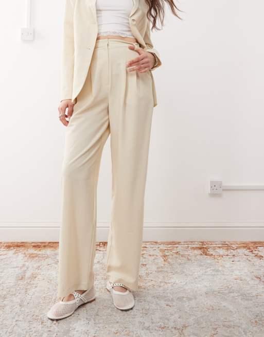 Miss Selfridge – Essential – Maślane spodnie z szerokimi nogawkami, 2 z 5