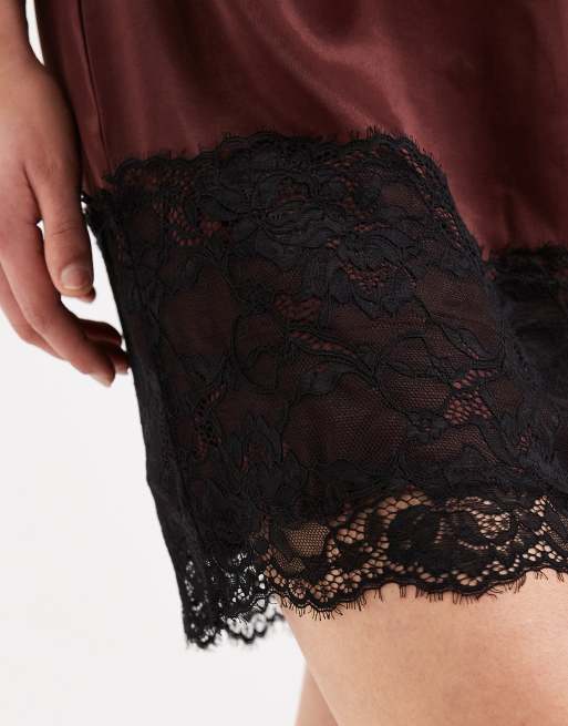 Miss Selfridge – Etuikleid aus Satin und Spitze in Schokobraun, 4 von 4