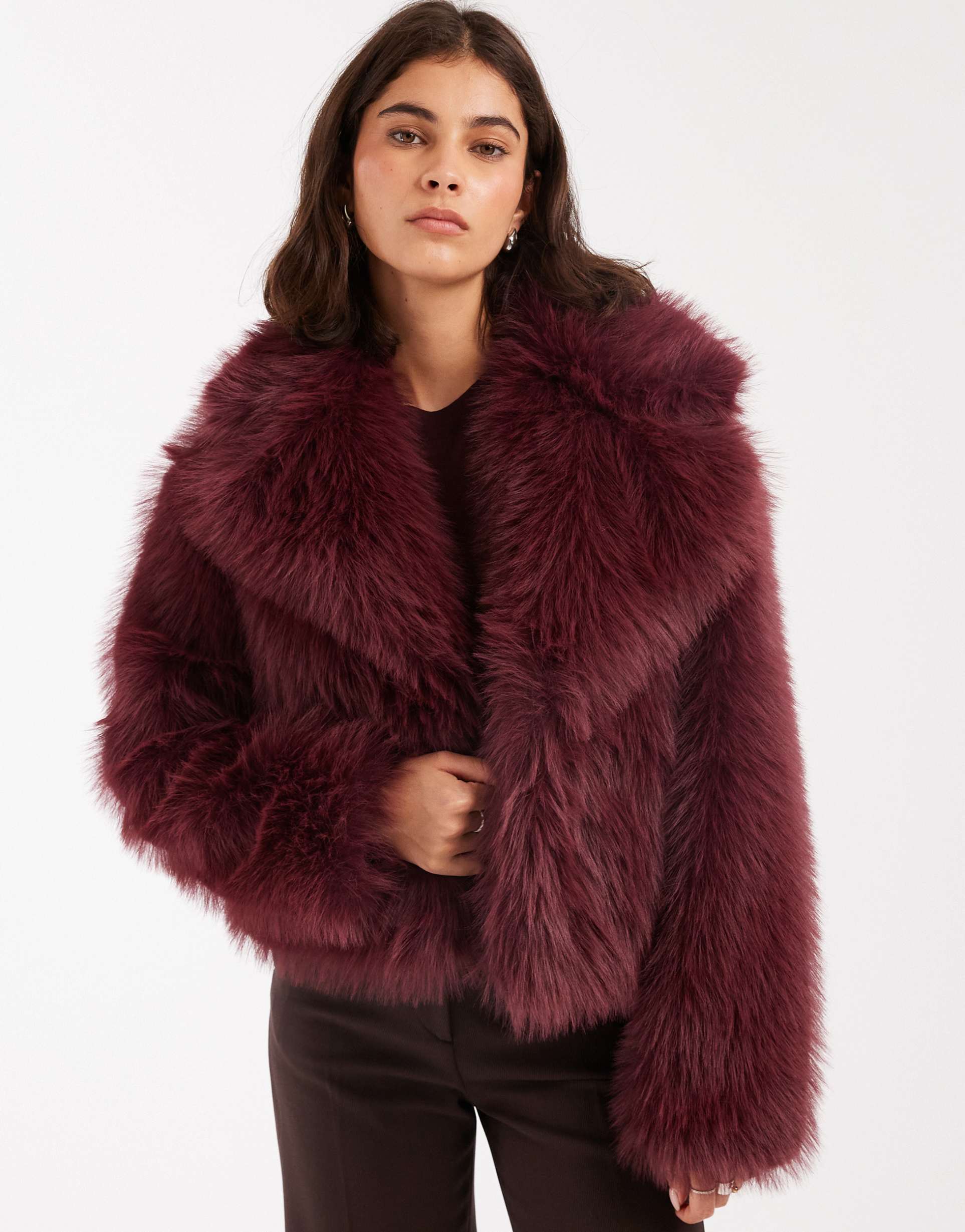 miss selfridge faux fur crop jacket in plum