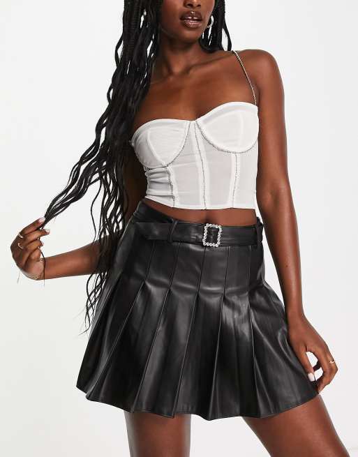 Black faux leather 2025 belted pleated mini skirt