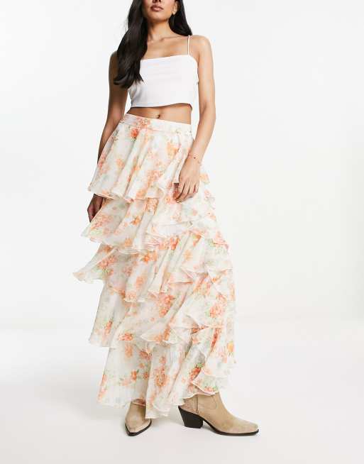 Miss Selfridge - Festival - Lagdelt boho-maxinederdel med blomstermønster i chiffon