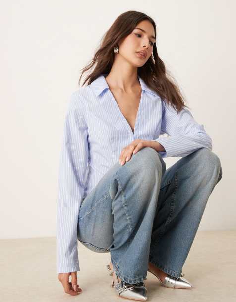 Miss Selfridge – Figurbetonte Hemdbluse aus Popeline in gestreiftem Blau - view 1