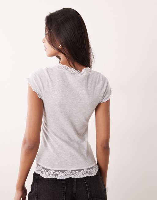 Miss Selfridge – Figurbetontes, geripptes Oberteil in Grau meliert mit U-Ausschnitt und Spitzenborte, 4 von 4