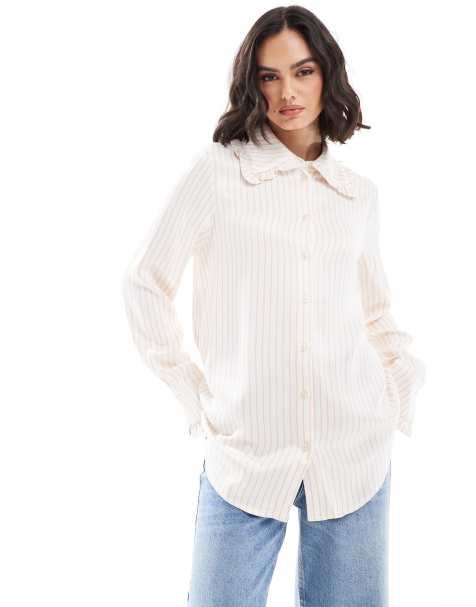 Miss Selfridge - Fijn gestreept oversized overhemd met kraagje met ruches in roze - view 1