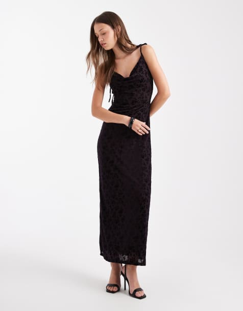 Miss Selfridge – Fioletowa sukienka maxi z drapowanym dekoltem i wzorem devore - view 1