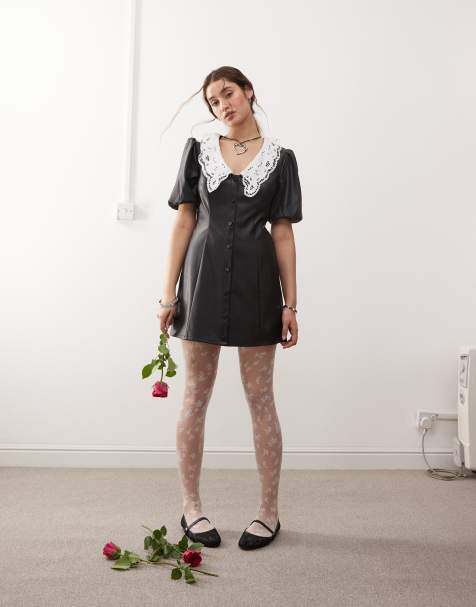 Miss Selfridge – Fit & Flare – Minikleid aus Kunstleder mit Carmen-Ausschnitt und Kragen - view 1