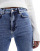Thumbnail 5 van 5