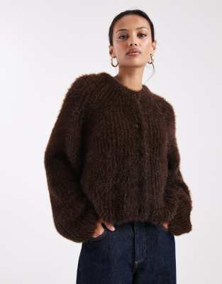 Miss Selfridge - Flauschige Strickjacke in Schokobraun-Brown