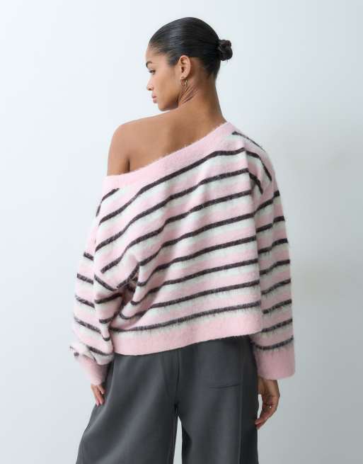 Miss Selfridge flauschiger asymmetrischer Strickpullover mit rosa Streifen, 4 von 4