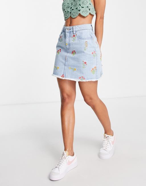 Denim skirt outlet embroidered flowers