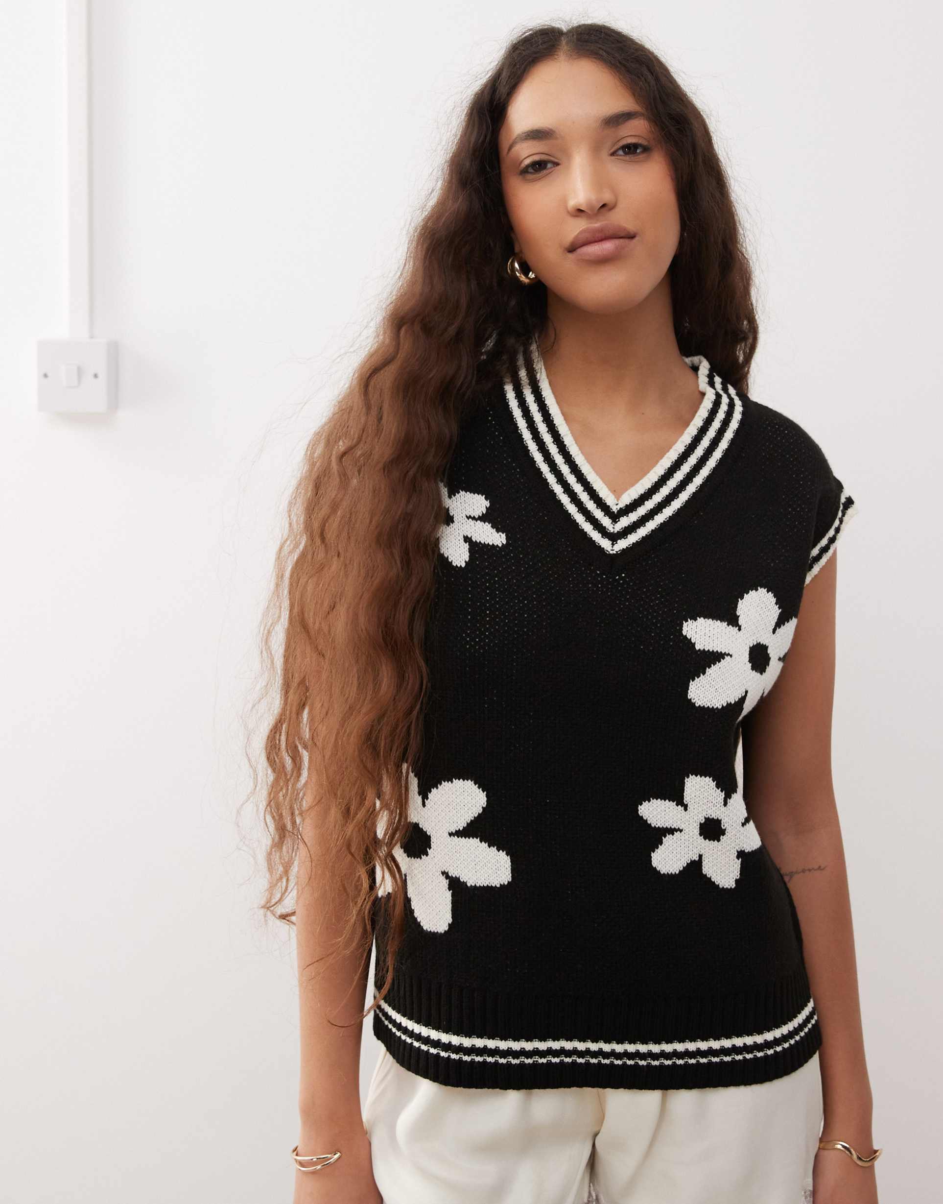 miss selfridge floral knit tank top