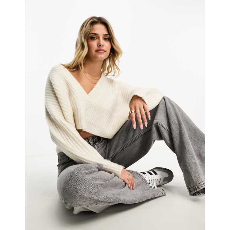 Slouchy Cable-Knit Cropped V-Neck Sweater