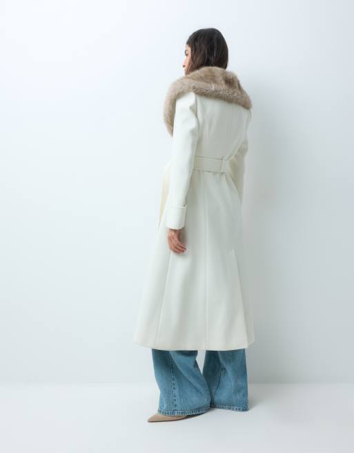 Miss Selfridge formal wrap coat with fur collar in cream, 4 of 5