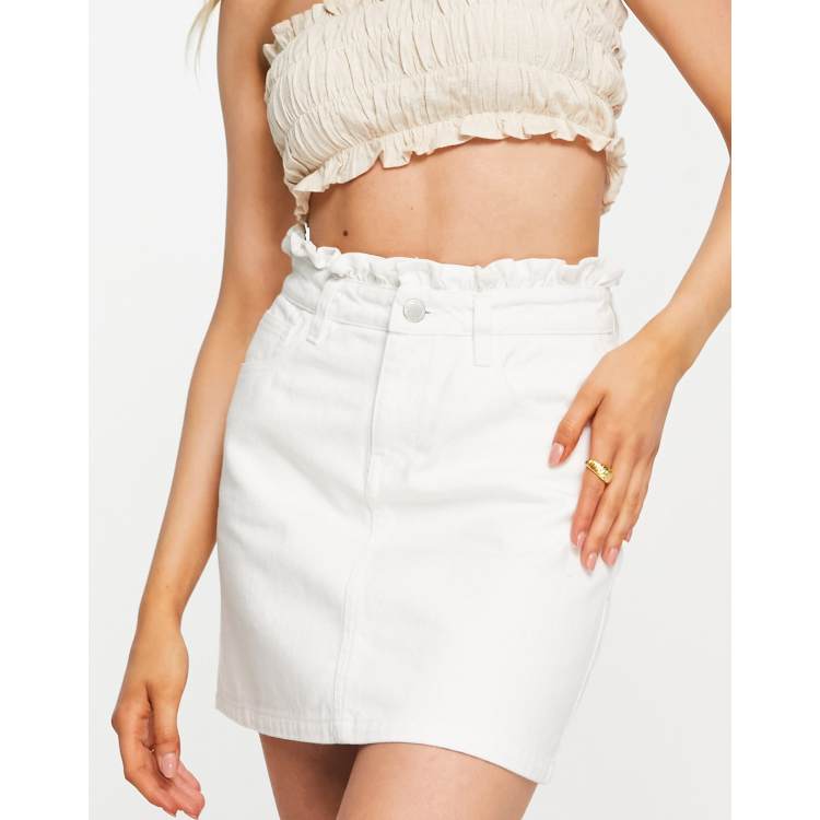 White denim hotsell skirt frayed hem