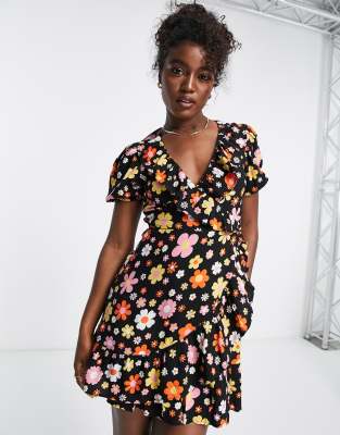 Miss Selfridge frill wrap mini tea dress in black retro floral-Orange