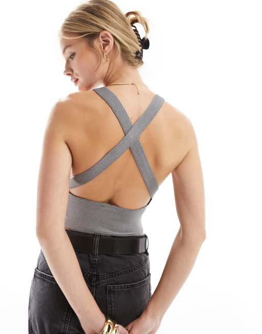 Miss Selfridge - Gebreide crop top met halternek en brede ribbels in zwart