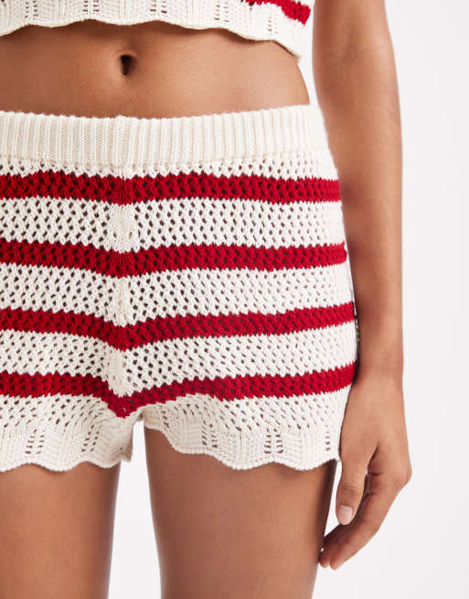 Miss Selfridge - Gebreide gehaakte korte strandshort in rood, deel van co-ord set, 4 van 5