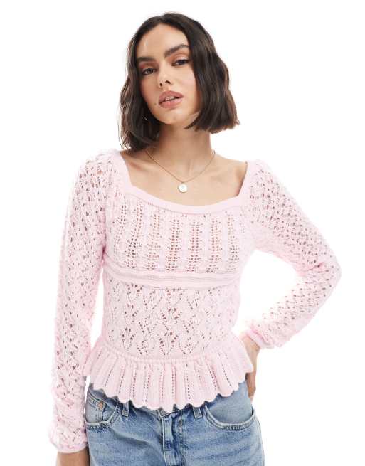 Miss Selfridge - Gebreide gehaakte top met lange mouwen en peplum in zachtroze 