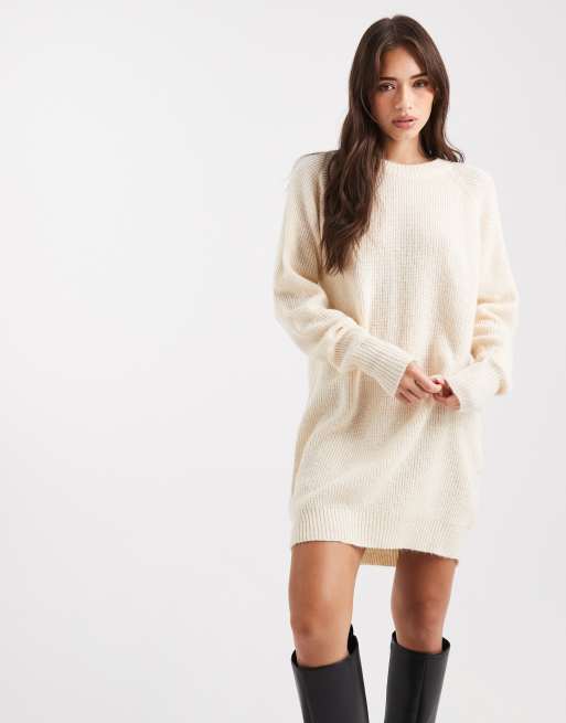 Miss Selfridge - Gebreide mini-jurk met ronde hals in crème, 2 van 4