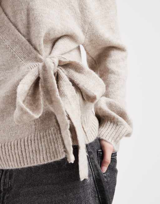 Miss Selfridge - Gebreide trui met gestrikte zijkant en overslag, 2 van 4