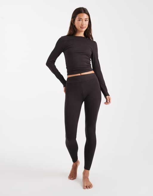 Miss Selfridge – Geformtes, langärmliges T-Shirt in Schokobraun, 2 von 4