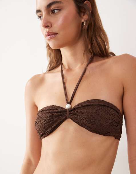 Miss Selfridge - Gehaakt bikinitopje met halternek en imitatieparel in chocoladebruin - view 1