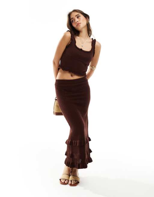 Miss Selfridge - Gehaakte co-ord set met ruches in chocoladebruin