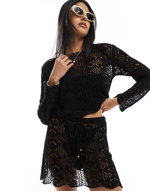Miss Selfridge - Gehaakte zwierige minirok in zwart, deel van co-ord set