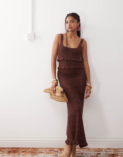 Miss Selfridge – Gehäkeltes Maxikleid in Schokobraun mit Rüschen - view 1