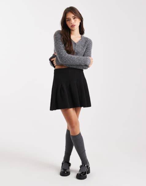 Miss Selfridge - Geplooide gebreide minirok in zwart - view 1