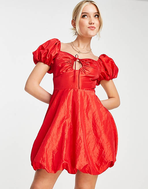Miss Selfridge - Geplooide mini-jurk van tafzijde in rood