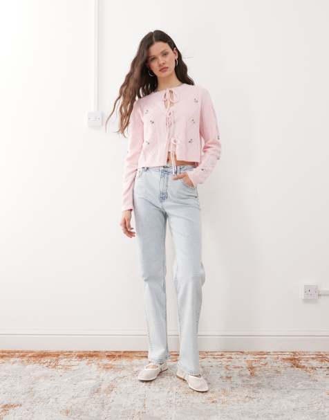 Miss Selfridge – Gerade geschnittene Jeans in eisblauer Bleach-Waschung mit Herztaschen - view 1