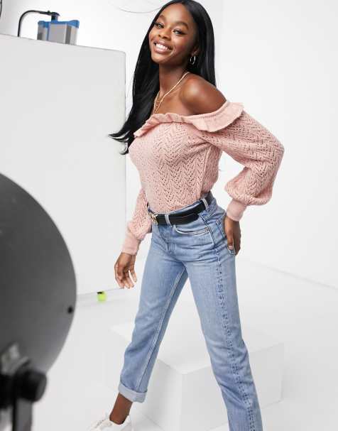 Miss Selfridge – Geraffter, rosa Pullover mit Carmenausschnitt