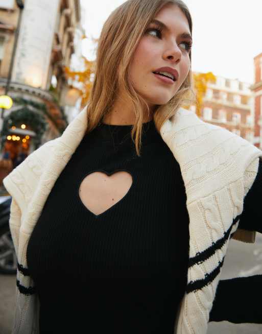 Miss Selfridge - Geribbelde mini jurk met hartvormige uitsnijding in zwart 