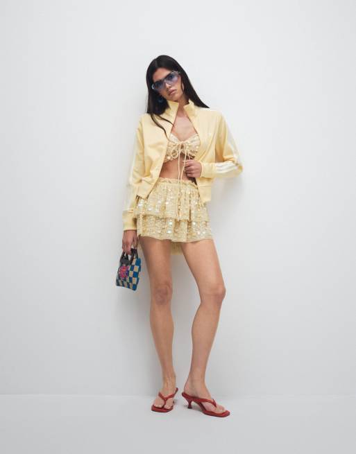 Miss Selfridge - Gerimpelde strand-bh-top met lovertjes in lichtgeel, 3 van 8