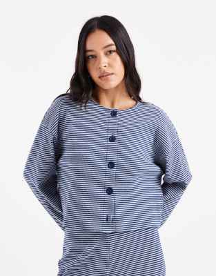 Miss Selfridge - Gerippte, angeraute Strickjacke in Grau gestreift, Kombiteil-Marineblau