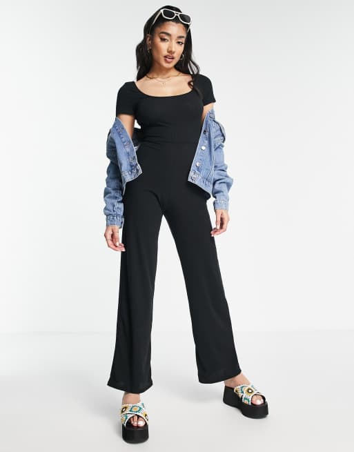 Miss Selfridge – Gerippter Jumpsuit in Schwarz mit Rückenausschnitt und weitem Bein 
