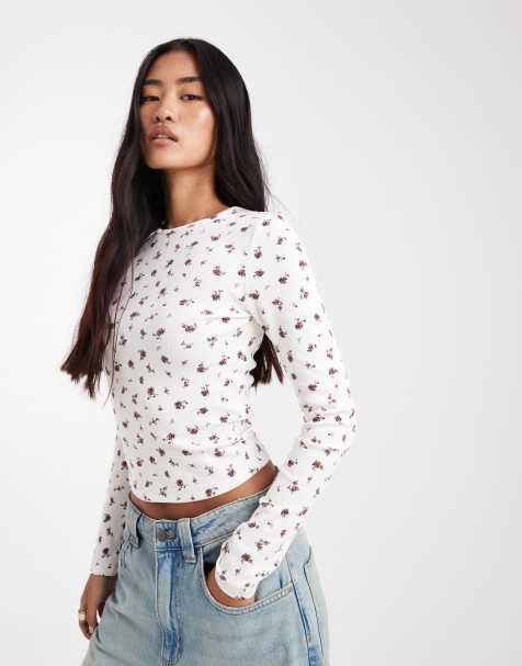 Miss Selfridge – Geripptes Oberteil mit Rundhalsausschnitt und Blümchenmuster - view 1