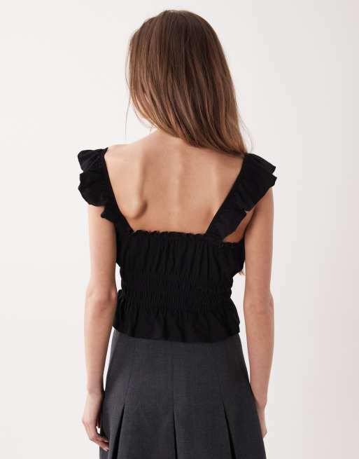 Miss Selfridge – Gesmoktes Oberteil in Schwarz mit Rüschenärmeln, 2 von 4