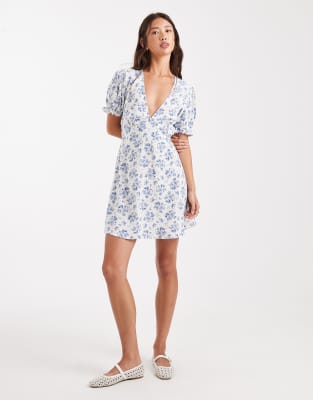 Miss Selfridge - Gesponnenes Mini-Freizeitkleid mit blauem Blumen- und Schleifen-Print-Rot