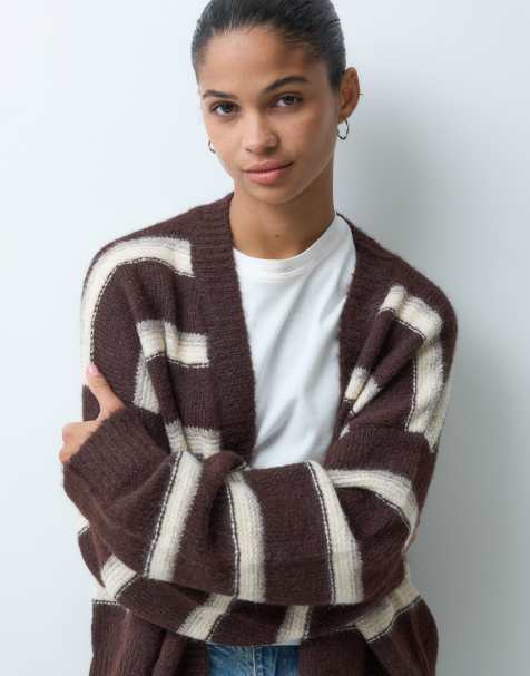 Miss Selfridge gestreifter flauschiger offener Cardigan in Schokobraun - view 1