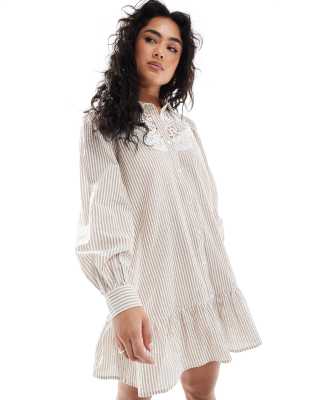 Miss Selfridge - Gestreiftes Hemdblusenkleid mit Stickerei-Bunt