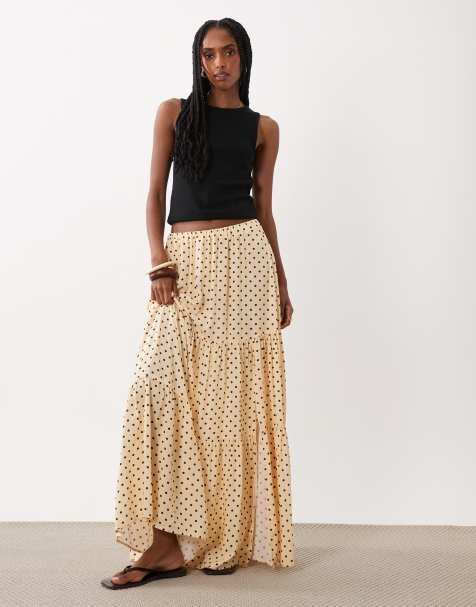 Miss Selfridge – Gestufter Maxi-Tellerrock in Buttergelb mit Polka Dots in Schokoladenbraun - view 1