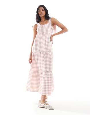 Miss Selfridge - Gestuftes Maxikleid in Rosa mit Vichy-Karo und gebundenen Trägern