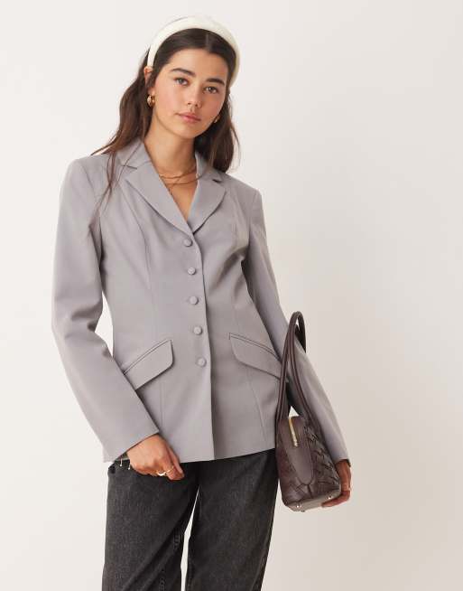 Miss Selfridge - Getailleerde blazer met knoopsluiting in grijs, 3 van 4