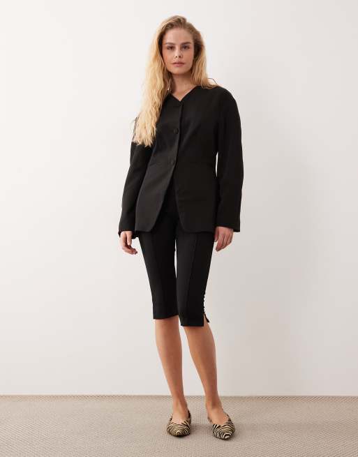 Miss Selfridge - Getailleerde blazer zonder kraag in zwart, 2 van 4